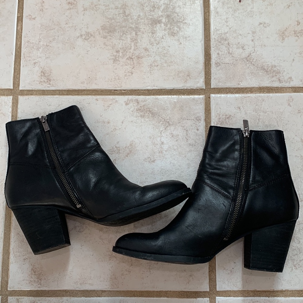 Black Frye boots - Picture 5 of 7